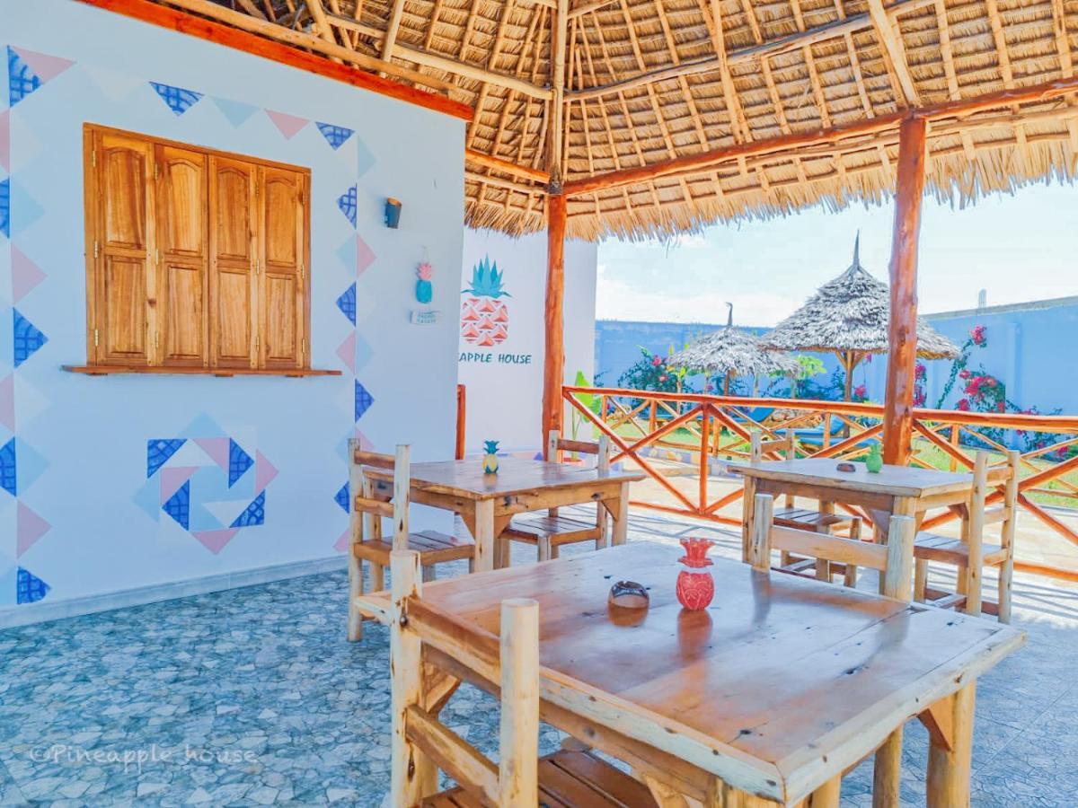 Bed and Breakfast Pineapple House Нунгві Екстер'єр фото